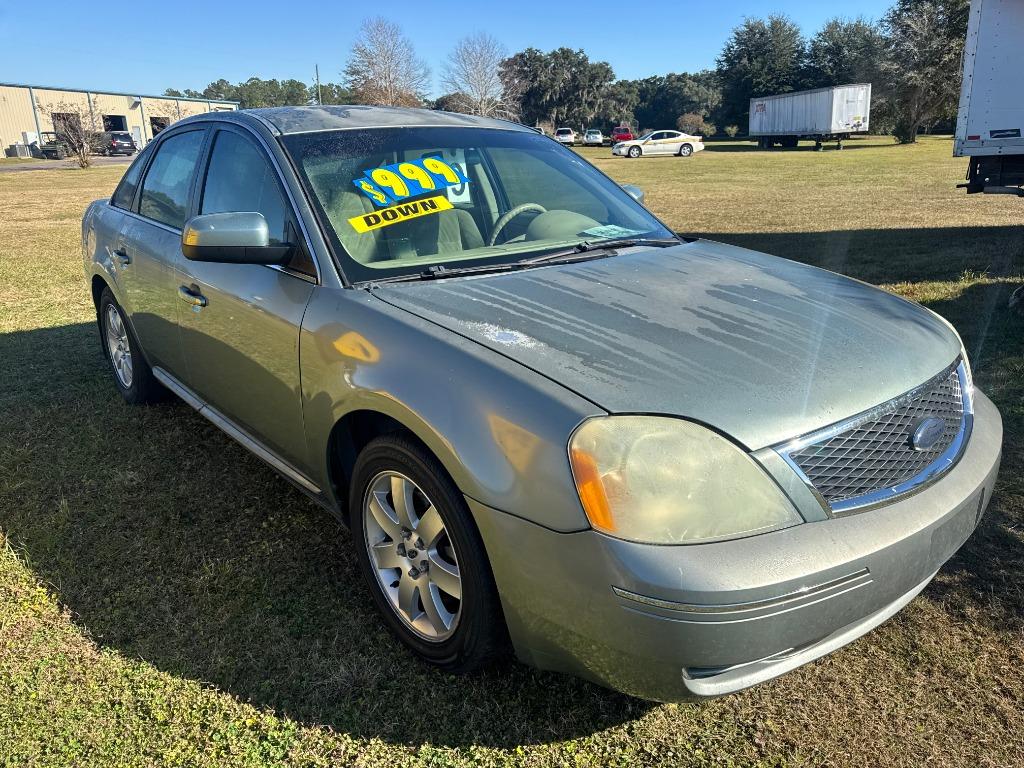2006 Ford Five Hundred SE's photo