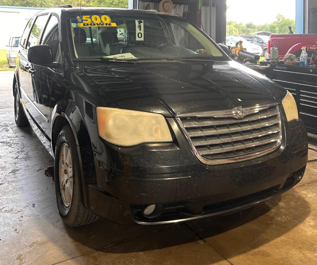 2010 Chrysler Town & Country Touring Plus's photo