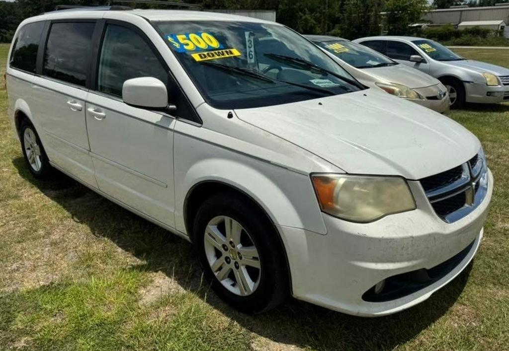 2011 Dodge Grand Caravan's photo